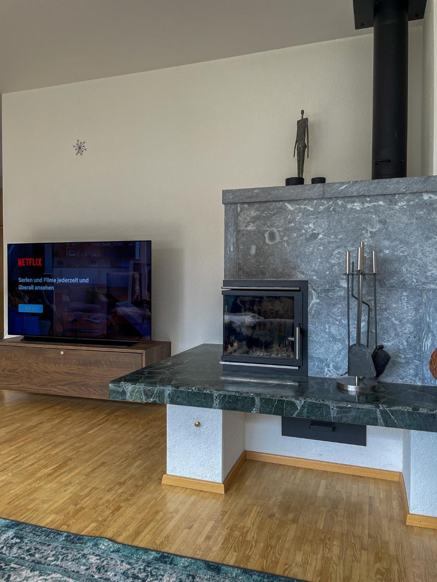 Top Modernes Apartment Im Herzen Von Andermatt Balkon & Bergblick Buitenkant foto