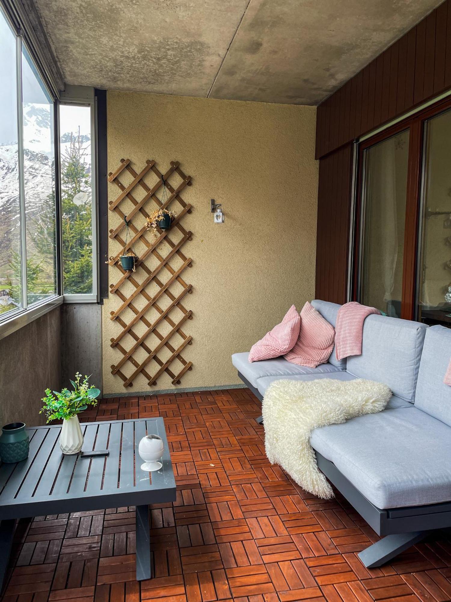 Top Modernes Apartment Im Herzen Von Andermatt Balkon & Bergblick Buitenkant foto