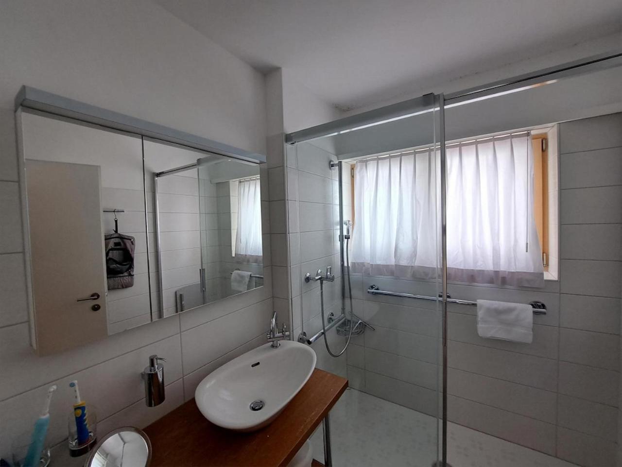 Top Modernes Apartment Im Herzen Von Andermatt Balkon & Bergblick Buitenkant foto