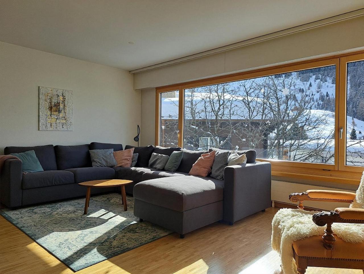 Top Modernes Apartment Im Herzen Von Andermatt Balkon & Bergblick Buitenkant foto